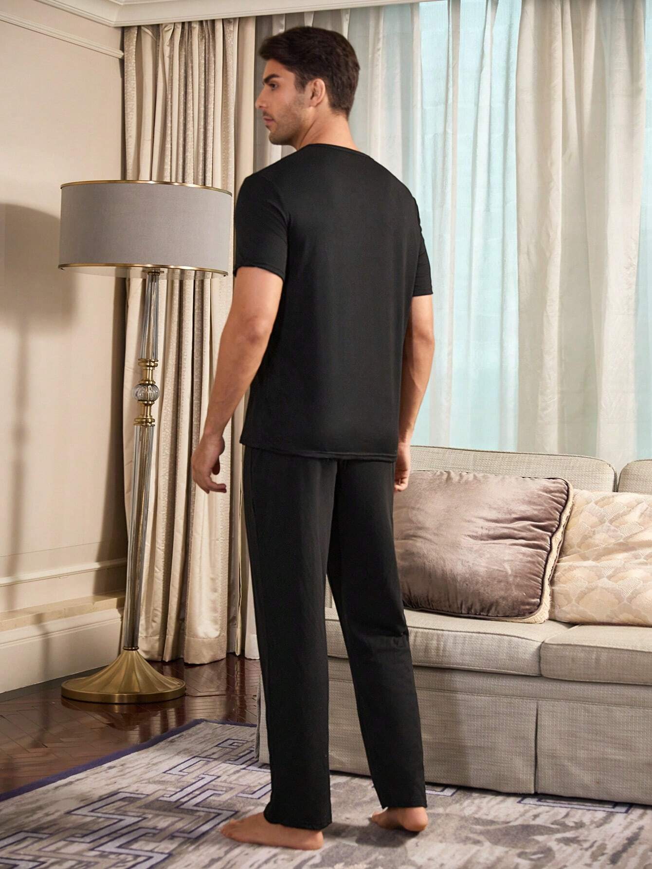 Black peak loungewear