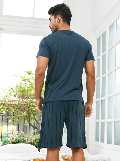 Manfinity Heren effen T-shirt en gestreepte printshort PJ-set / pyjamaset